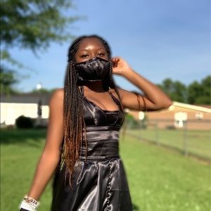 Meet your Posher, Kenzie